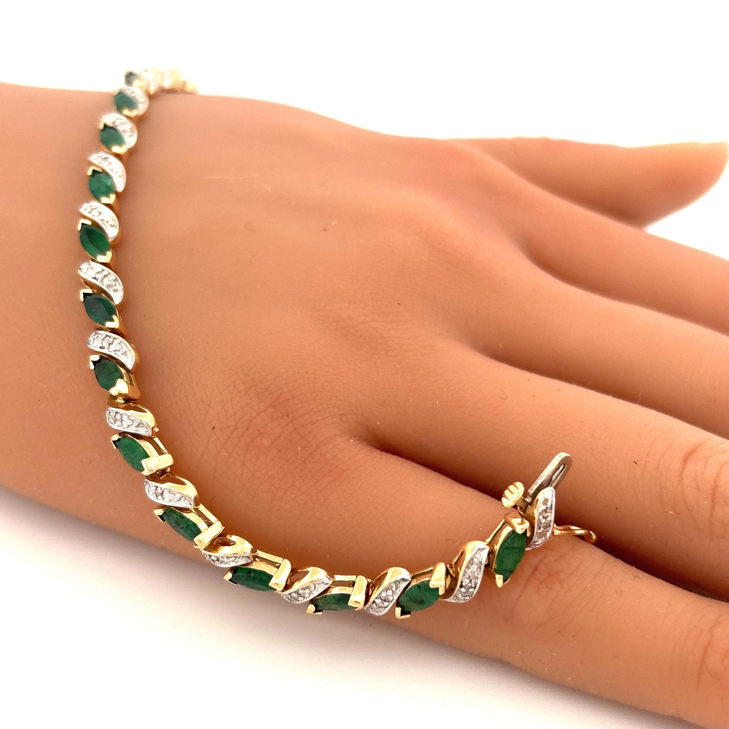 14K Yellow Gold Emerald Marquise 2.85ct and Diamond 0.095ct Tennis Bracelet