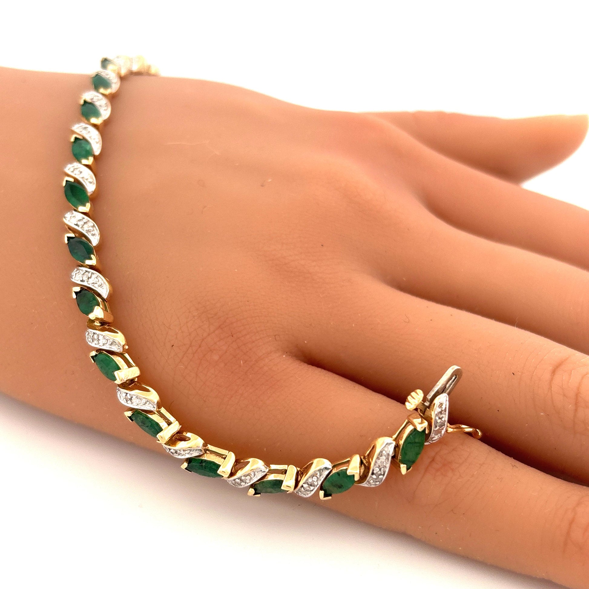 14K Yellow Gold Emerald Marquise 2.85ct and Diamond 0.095ct Tennis Bracelet