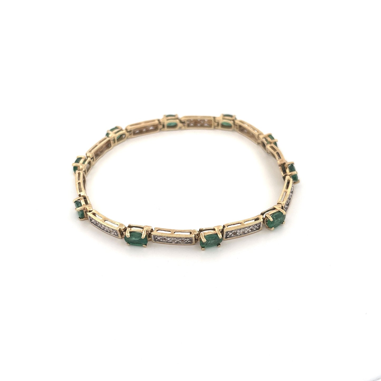 10K Yellow Gold Oval Emerald 1.5ct and Diamond 0.05ct Tennis Bracelet