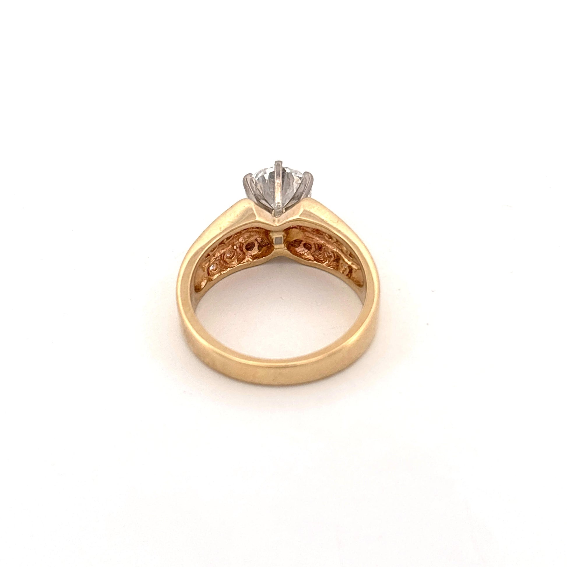 14k Ring Diamond GIA