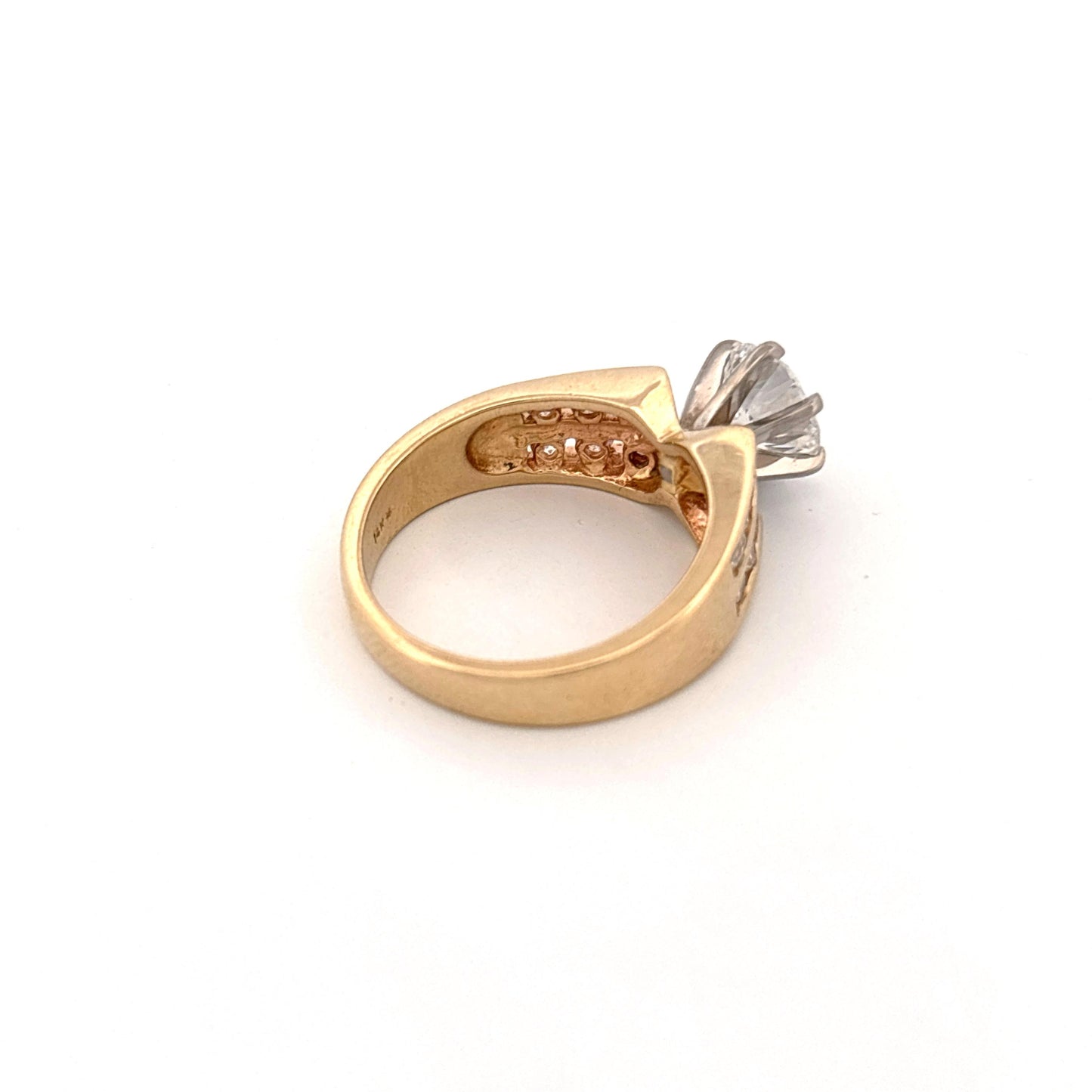 14k Ring Diamond GIA
