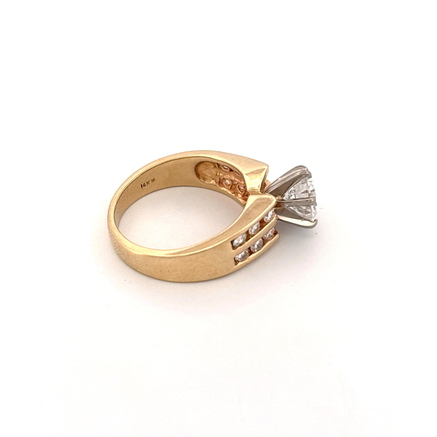 14k Ring Diamond GIA