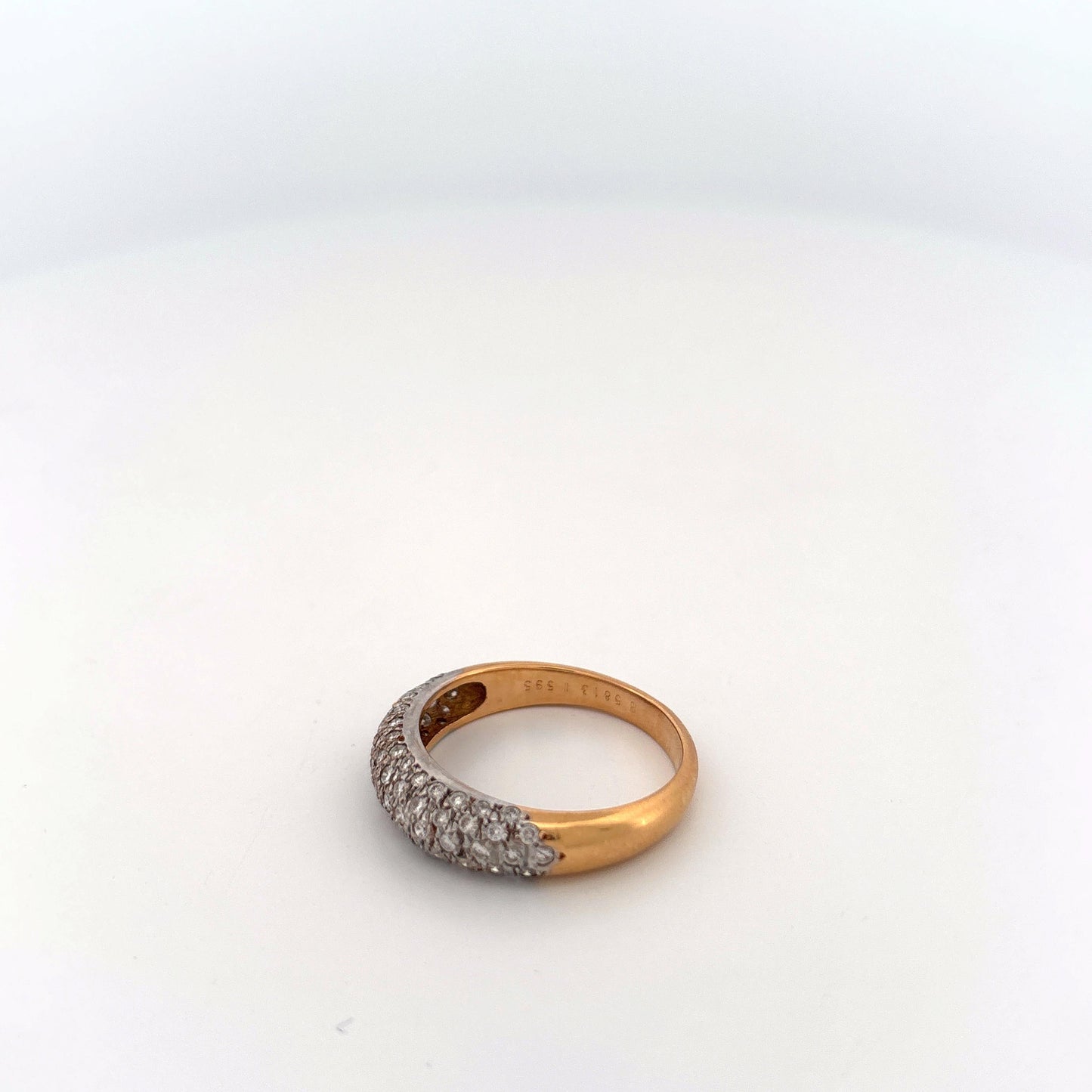 18K Yellow Gold Diamond Rounded Ring Van Cleef & Arpels