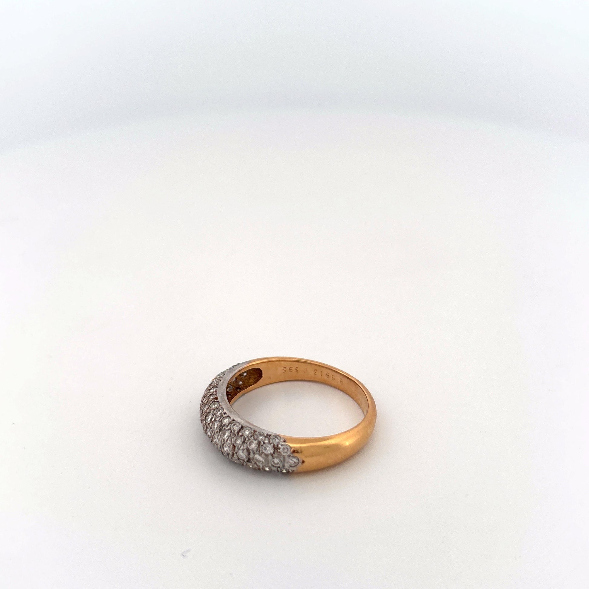 18K Yellow Gold Diamond Rounded Ring Van Cleef & Arpels