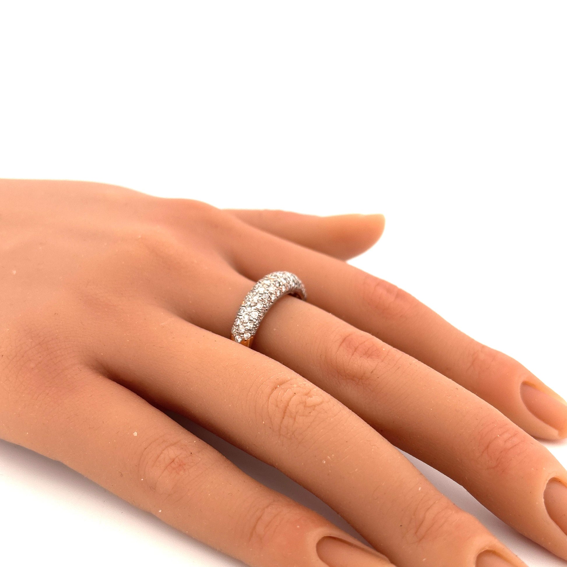 18K Yellow Gold Diamond Rounded Ring Van Cleef & Arpels