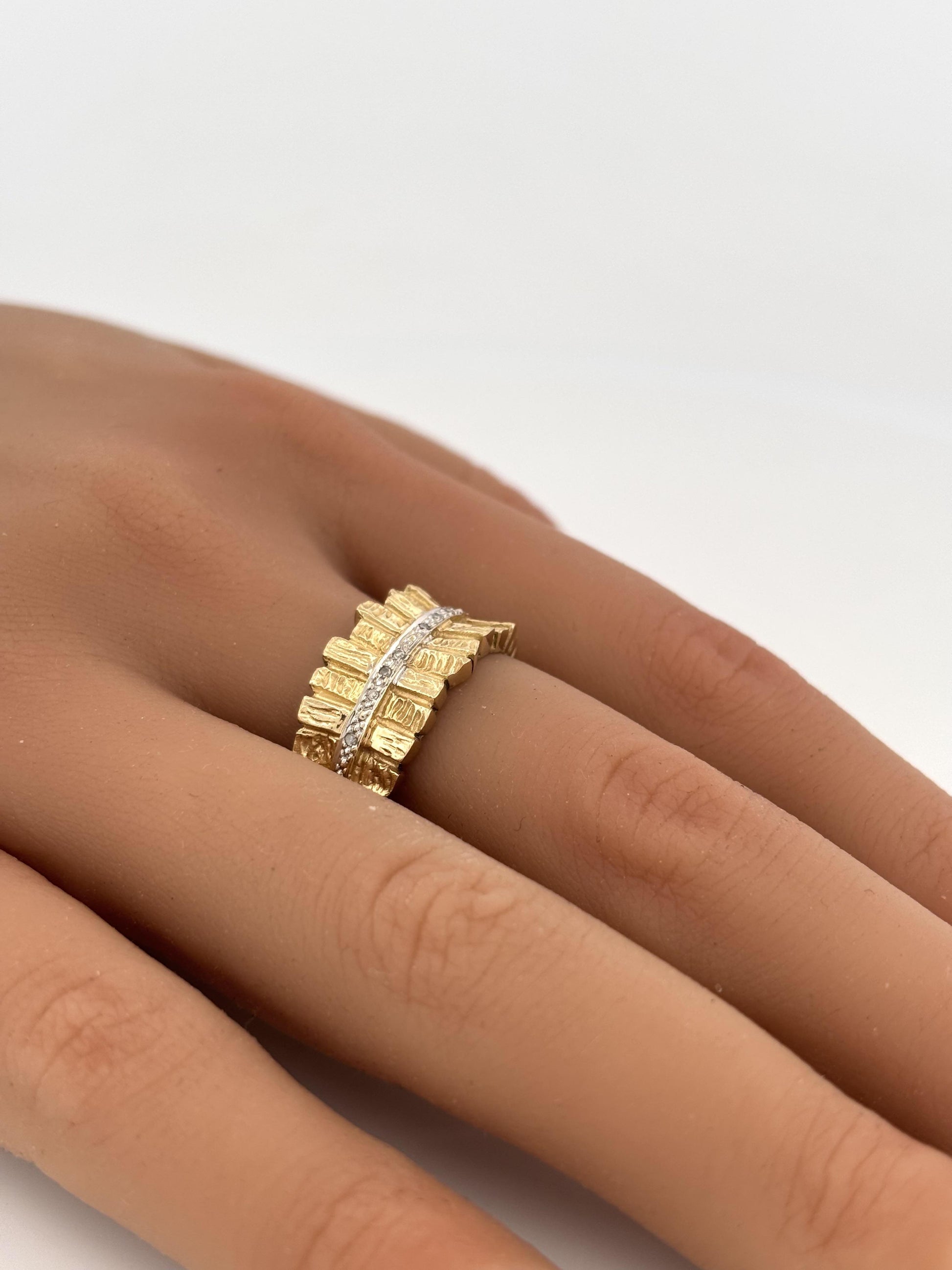 14k Yellow Gold Diamond Ring