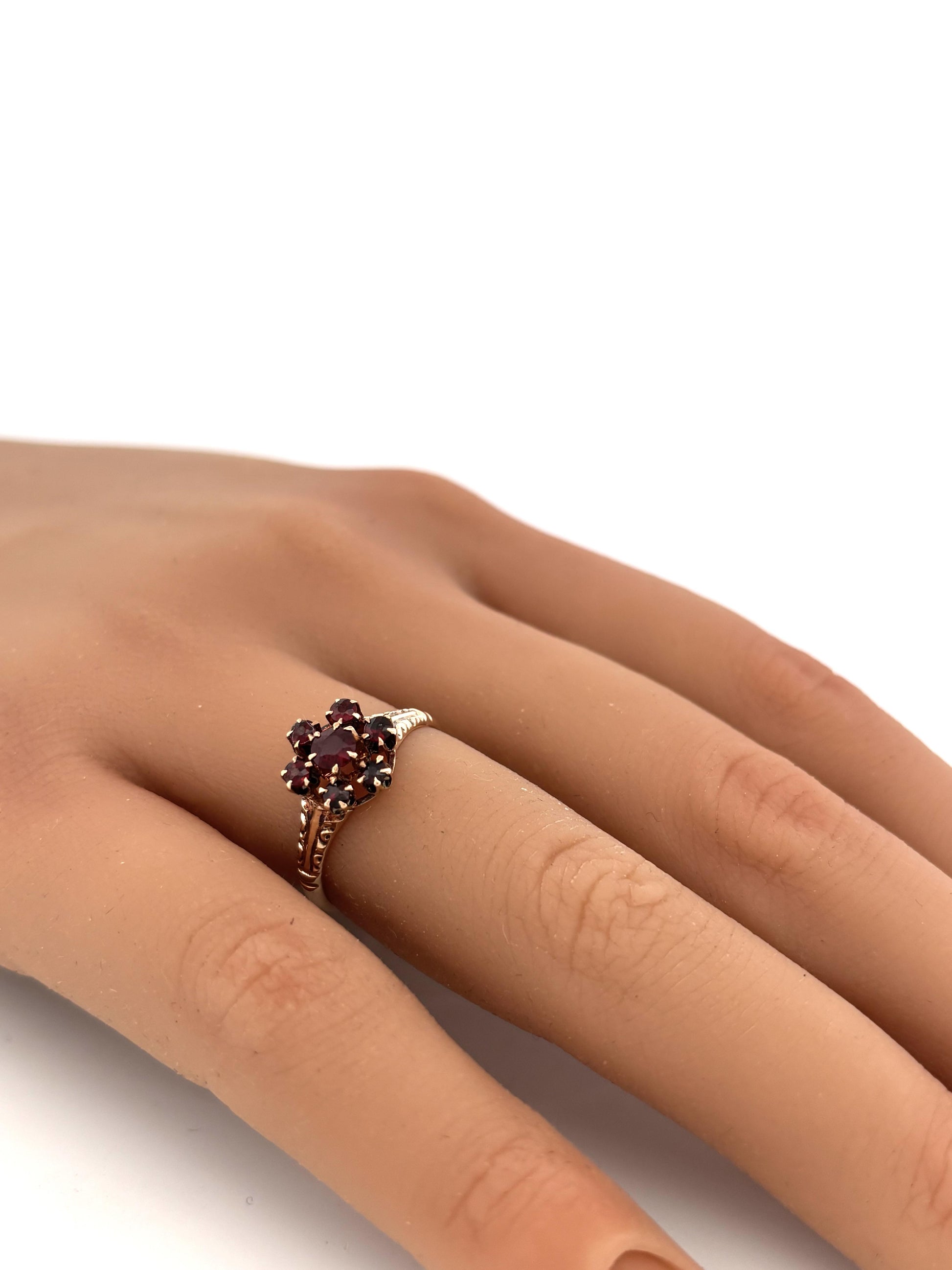10k Garnet Floral Ring