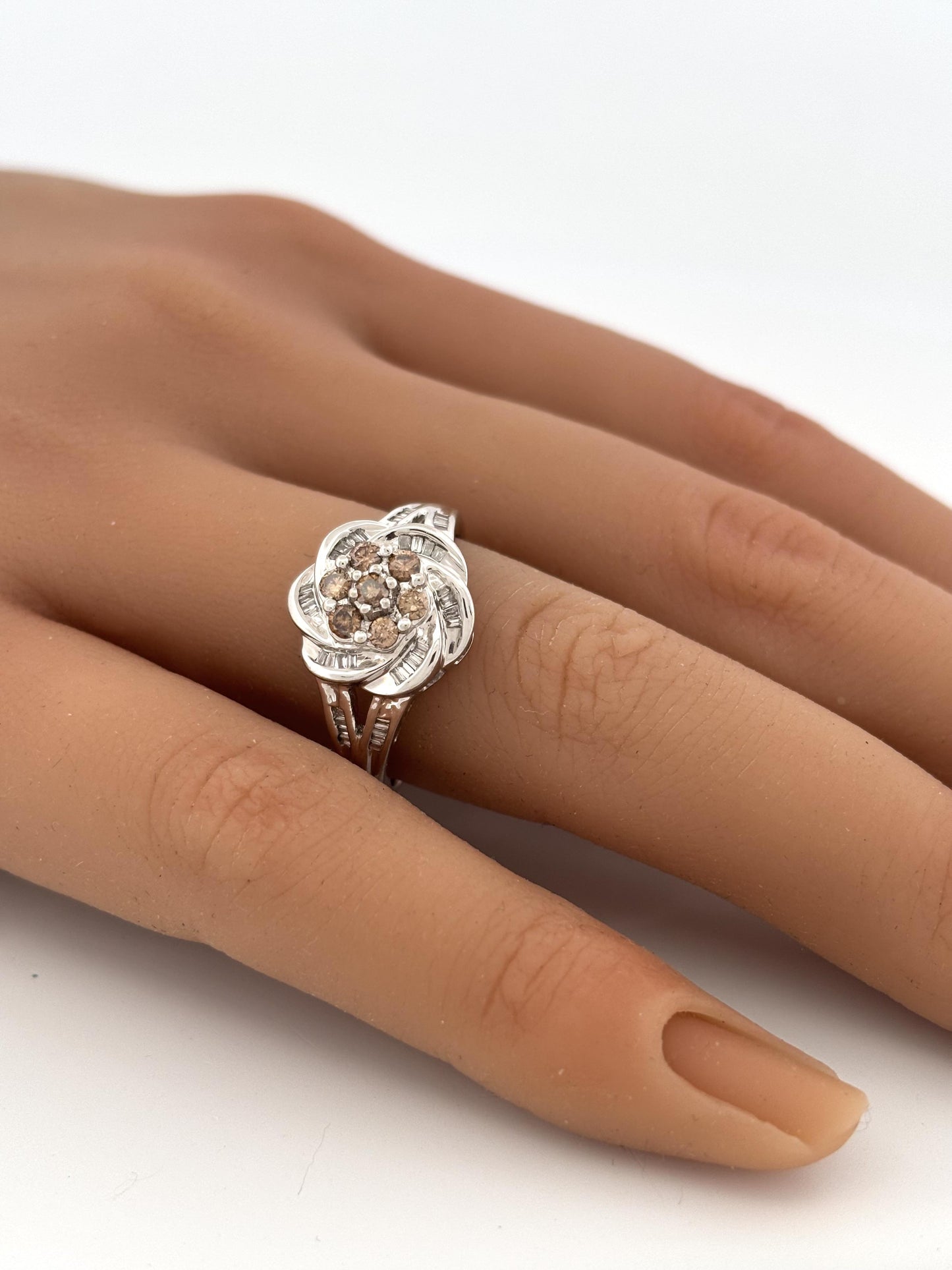 14k White Gold Diamond Ring